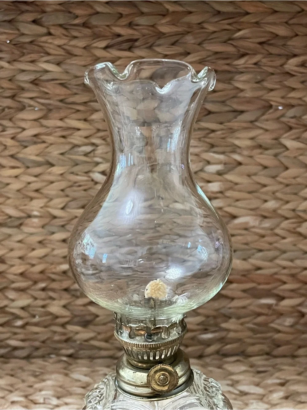 Vintage Pressed Glass and Metal Oil Lamp‎ 11”